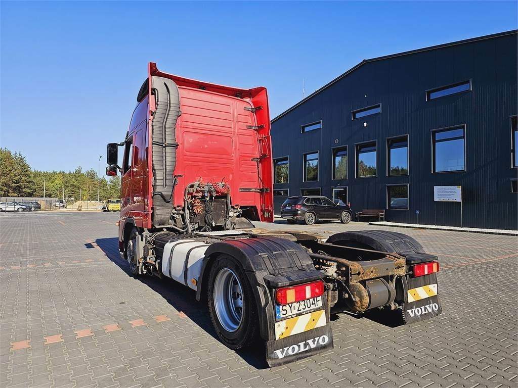 Volvo FH13 XXL MANUAL 420 EURO 5 2011 r MEGA LOW DECK - شاحنة جرار: صور 4 Volvo FH13 XXL MANUAL 420 EURO 5 2011 r MEGA LOW DECK - شاحنة جرار: صور 4