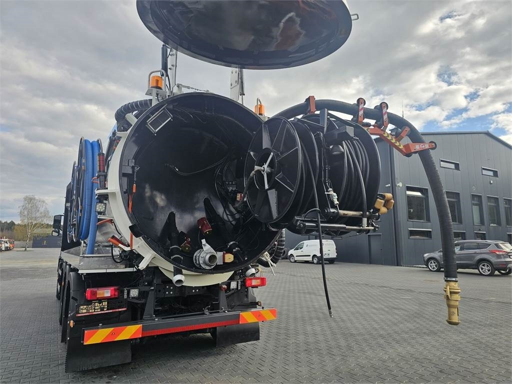 Volvo WUKO ADR ROLBA FOR CLEANING CHANNELS COMBI - فراغ شاحنة: صور 4 Volvo WUKO ADR ROLBA FOR CLEANING CHANNELS COMBI - فراغ شاحنة: صور 4