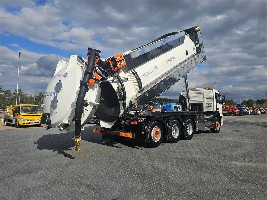 Volvo WUKO ADR ROLBA FOR CLEANING CHANNELS COMBI  - فراغ شاحنة: صور 2 Volvo WUKO ADR ROLBA FOR CLEANING CHANNELS COMBI  - فراغ شاحنة: صور 2