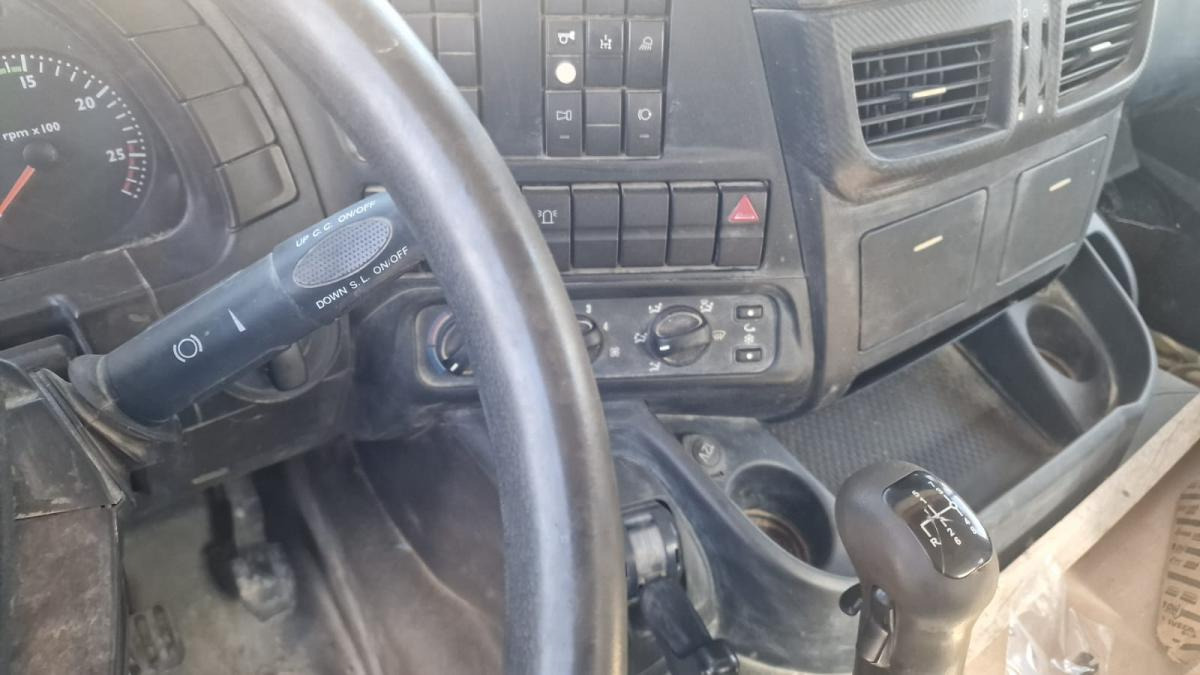 قلابات Iveco Trakker 410: صور 10