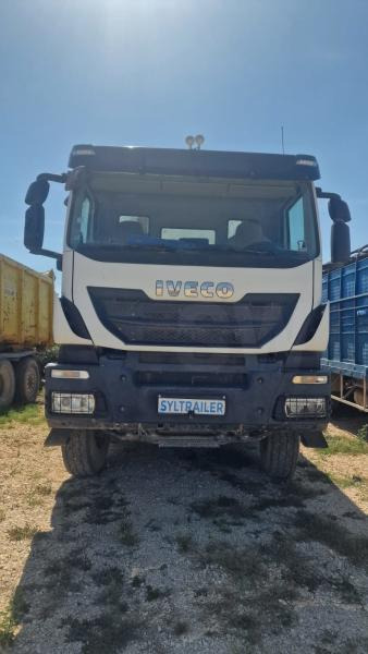 قلابات Iveco Trakker 410: صور 8