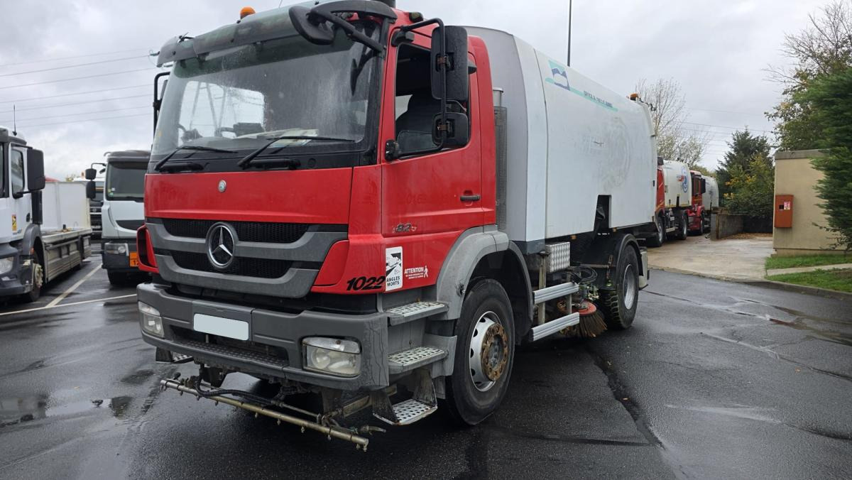 Mercedes Axor 1829 KO - سياره كنس شوارع: صور 1 Mercedes Axor 1829 KO - سياره كنس شوارع: صور 1