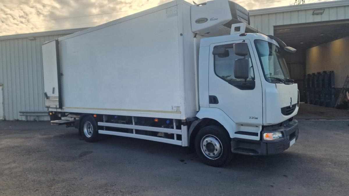 Renault Midlum 220 DXI - مبردة شاحنة: صور 2 Renault Midlum 220 DXI - مبردة شاحنة: صور 2