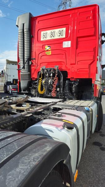 Volvo FH 460 - شاحنة جرار: صور 5 Volvo FH 460 - شاحنة جرار: صور 5