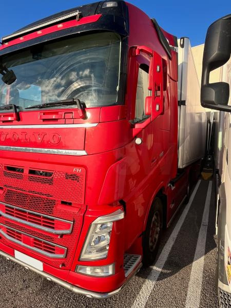 Volvo FH 500 - شاحنة جرار: صور 1 Volvo FH 500 - شاحنة جرار: صور 1