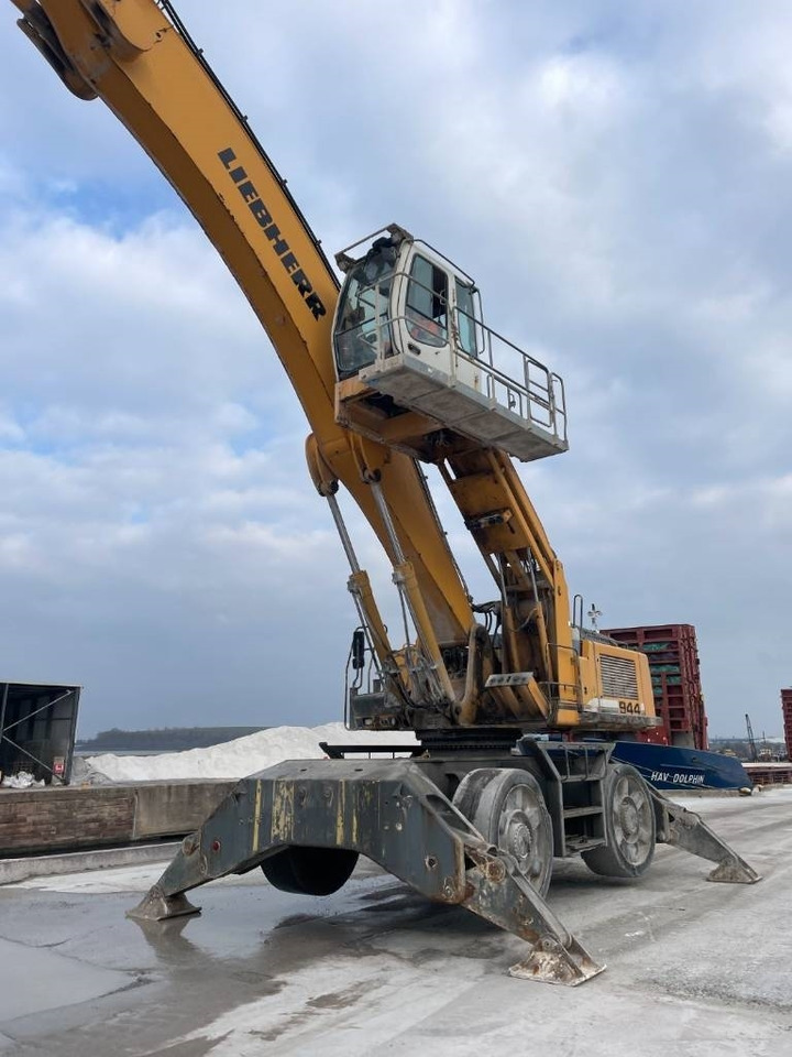Liebherr A 944 C HD - حفارة النقل والشحن: صور 2 Liebherr A 944 C HD - حفارة النقل والشحن: صور 2