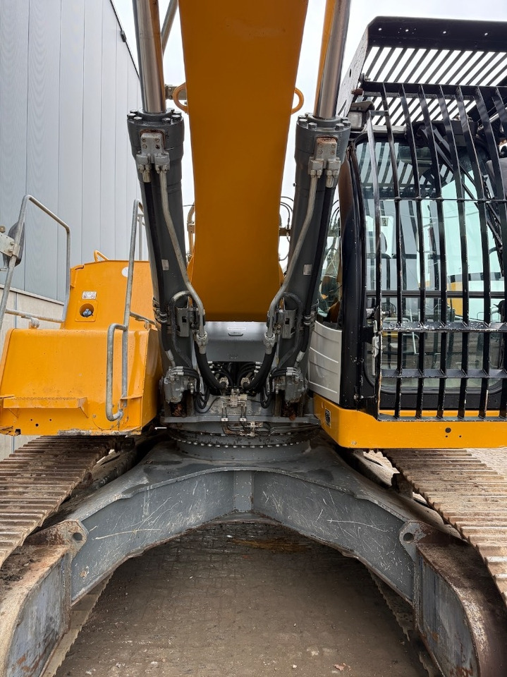 Liebherr R 946 LC - R946 - R946LC - R 938 - حفارات زحافة: صور 5 Liebherr R 946 LC - R946 - R946LC - R 938 - حفارات زحافة: صور 5