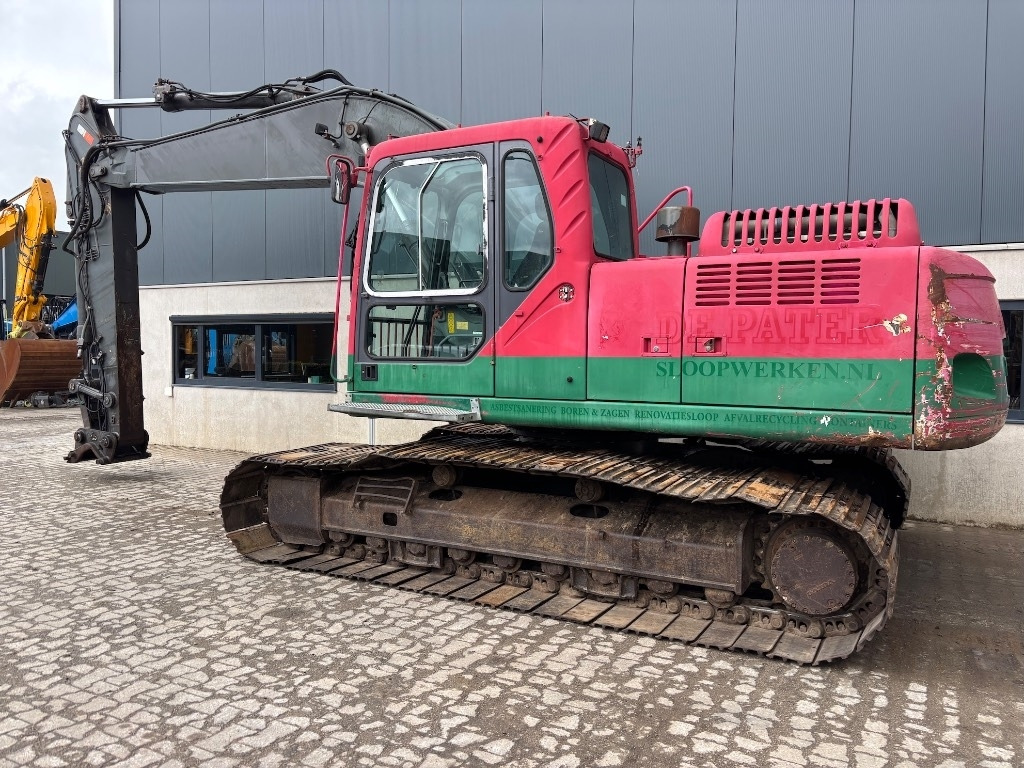 Volvo EC 210 B LC - حفارات زحافة: صور 3 Volvo EC 210 B LC - حفارات زحافة: صور 3