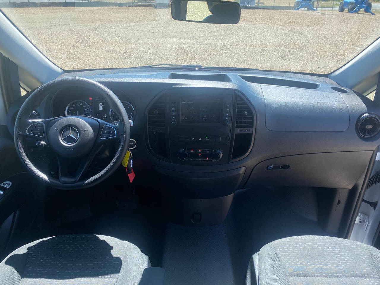 MERCEDES-BENZ Vito Tourer 114 CDI 136 Long Pro 9G-Tronic 8 Places - ميكروباص: صور 5 MERCEDES-BENZ Vito Tourer 114 CDI 136 Long Pro 9G-Tronic 8 Places - ميكروباص: صور 5
