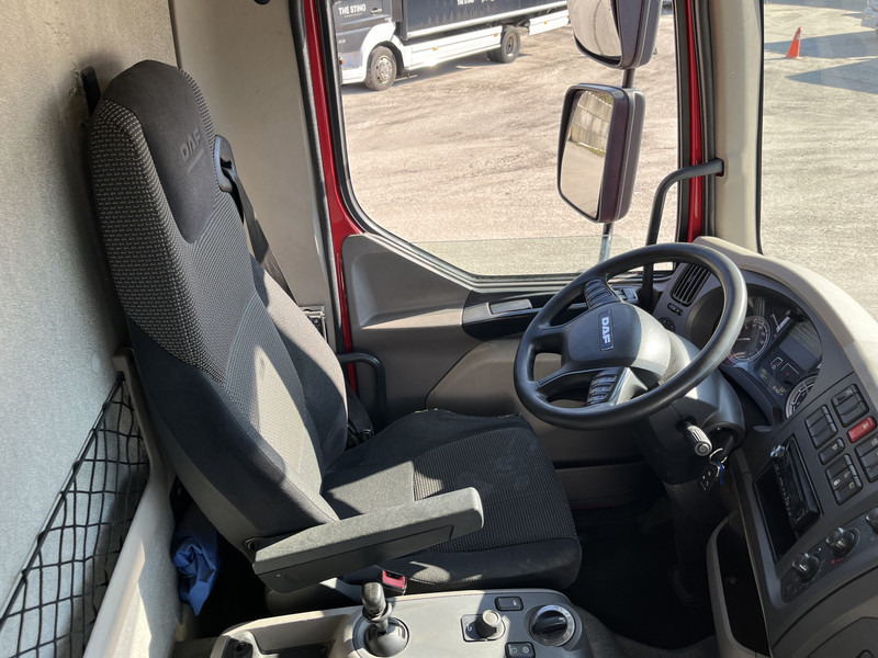 DAF LF 210 FA / 12 Ton / 354 dkm / Box / Laadklep / NL Truck - بصندوق مغلق شاحنة: صور 3 DAF LF 210 FA / 12 Ton / 354 dkm / Box / Laadklep / NL Truck - بصندوق مغلق شاحنة: صور 3