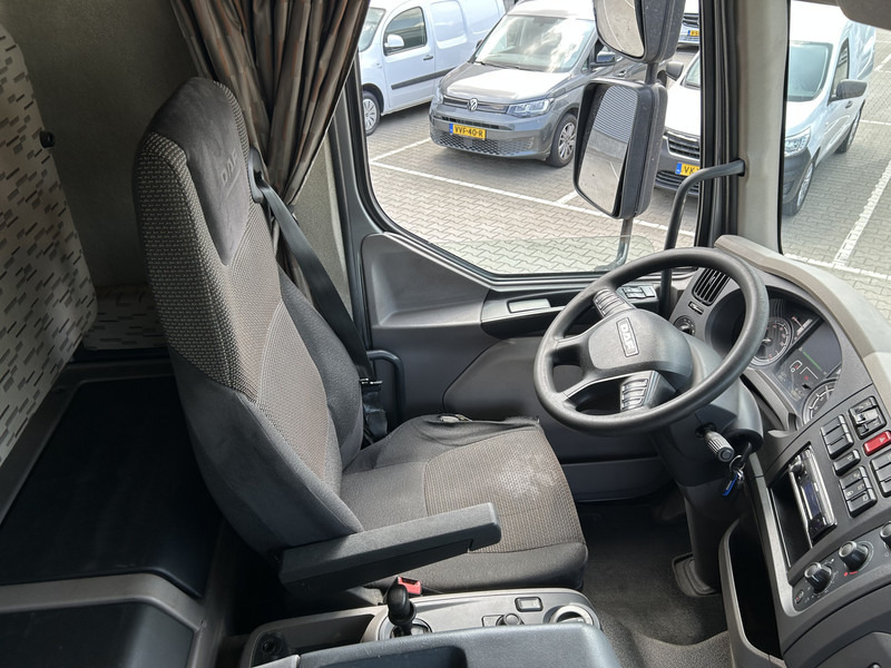 DAF LF 310 FA / Effer 175.2/3s Crane / 728 dkm / Flat Bed / APK TUV 10-25 - شاحنة كرين: صور 3 DAF LF 310 FA / Effer 175.2/3s Crane / 728 dkm / Flat Bed / APK TUV 10-25 - شاحنة كرين: صور 3