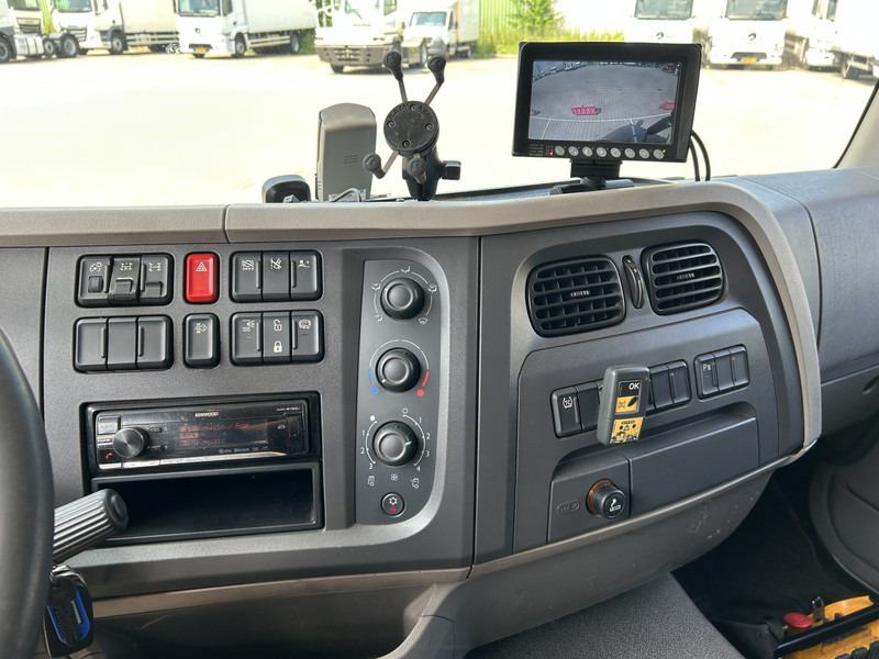 DAF LF 310 FA / Effer 175.2/3s Crane / 728 dkm / Flat Bed / APK TUV 10-25 - شاحنة كرين: صور 5 DAF LF 310 FA / Effer 175.2/3s Crane / 728 dkm / Flat Bed / APK TUV 10-25 - شاحنة كرين: صور 5