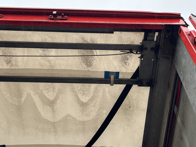 Fliegl SDS / Mega - Jumbo - Volume / Curtainside / 2 axle BPW / APK TUV 02-26 - الخيمة نصف مقطورة: صور 4 Fliegl SDS / Mega - Jumbo - Volume / Curtainside / 2 axle BPW / APK TUV 02-26 - الخيمة نصف مقطورة: صور 4