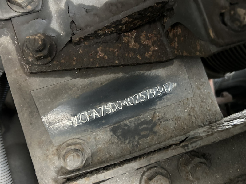 بصندوق مغلق شاحنة Iveco EuroCargo 180 / Motor Problem / Blad - Blad / Manual / Box / Loadlift: صور 18 بصندوق مغلق شاحنة Iveco EuroCargo 180 / Motor Problem / Blad - Blad / Manual / Box / Loadlift: صور 18