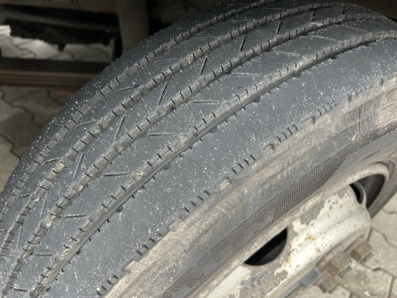 بصندوق مغلق شاحنة Iveco EuroCargo 180 / Motor Problem / Blad - Blad / Manual / Box / Loadlift: صور 15 بصندوق مغلق شاحنة Iveco EuroCargo 180 / Motor Problem / Blad - Blad / Manual / Box / Loadlift: صور 15