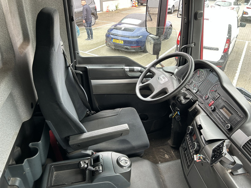 MAN TGM 18.250 Euro 6 / 18 Ton / 688 dkm / Box / Loadlift / APK TUV 08-25 - بصندوق مغلق شاحنة: صور 3 MAN TGM 18.250 Euro 6 / 18 Ton / 688 dkm / Box / Loadlift / APK TUV 08-25 - بصندوق مغلق شاحنة: صور 3