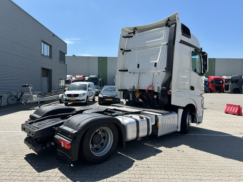 Mercedes-Benz Actros 1842 Bigspace / 770 dkm / Mega / New Tacho / Stand Klima / 2 Tanks - شاحنة جرار: صور 2 Mercedes-Benz Actros 1842 Bigspace / 770 dkm / Mega / New Tacho / Stand Klima / 2 Tanks - شاحنة جرار: صور 2