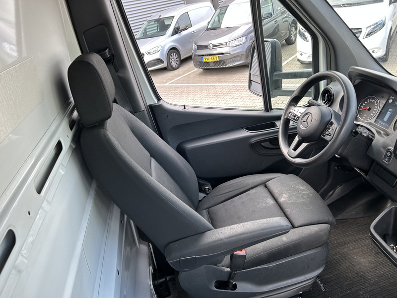 Mercedes-Benz Sprinter 515 1.9 CDI / Chassis Cabine / WB 433 cm / 324 dkm / APK TUV 03-26 - الشاحنات الصغيرة: صور 3 Mercedes-Benz Sprinter 515 1.9 CDI / Chassis Cabine / WB 433 cm / 324 dkm / APK TUV 03-26 - الشاحنات الصغيرة: صور 3