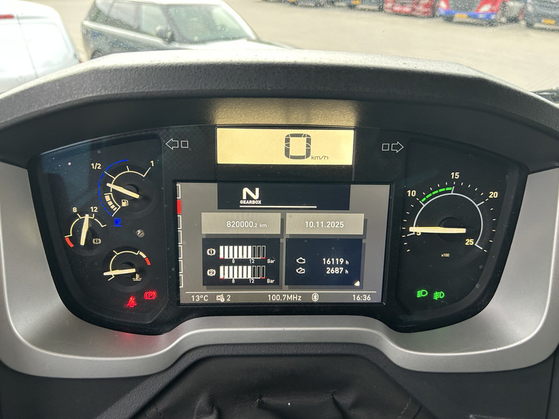 Renault T 380 Comfort / 820 dkm / Curtainside / Loadlift / APK TUV 02-26 - شاحنة ستارة: صور 4 Renault T 380 Comfort / 820 dkm / Curtainside / Loadlift / APK TUV 02-26 - شاحنة ستارة: صور 4