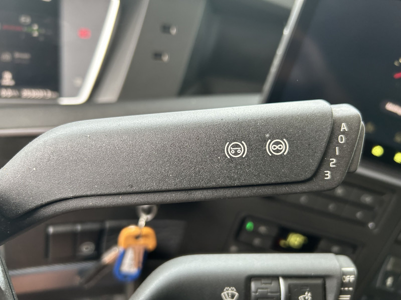 Volvo FH 500 Globetrotter XL / VEB+ / 2 Tanks / New Tacho V2 / APK TUV 07-26 - شاحنة جرار: صور 5 Volvo FH 500 Globetrotter XL / VEB+ / 2 Tanks / New Tacho V2 / APK TUV 07-26 - شاحنة جرار: صور 5