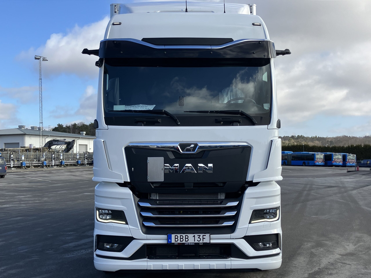 MAN TGX 26.520 6×2-4 fjärrbil Närko - بصندوق مغلق شاحنة: صور 3 MAN TGX 26.520 6×2-4 fjärrbil Närko - بصندوق مغلق شاحنة: صور 3