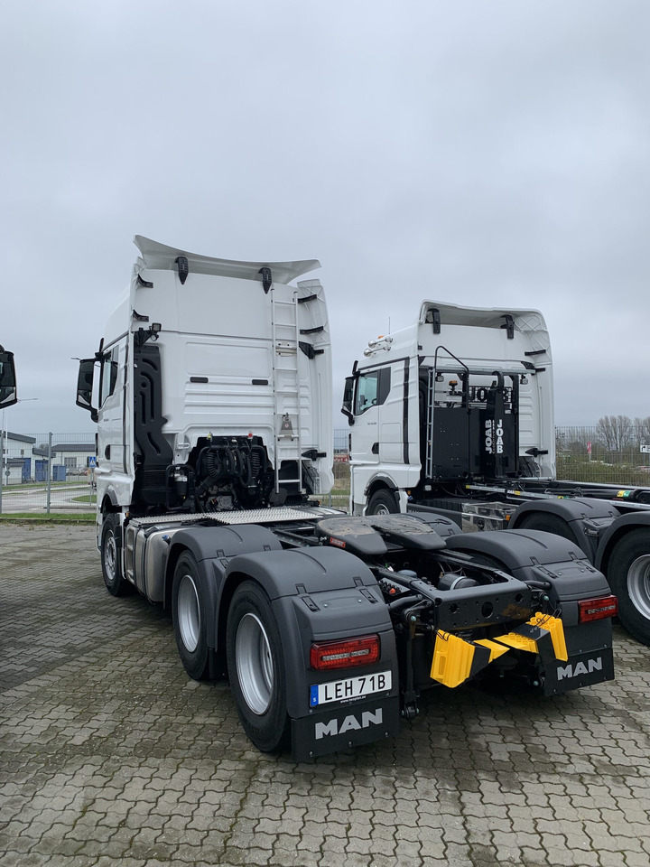 MAN TGX 28.520 6×2-2 Dragbil - شاحنة جرار: صور 2 MAN TGX 28.520 6×2-2 Dragbil - شاحنة جرار: صور 2