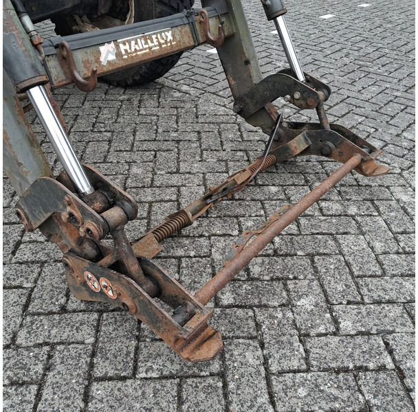 New Holland TL70 TL70 - شاحنة جرار: صور 5 New Holland TL70 TL70 - شاحنة جرار: صور 5