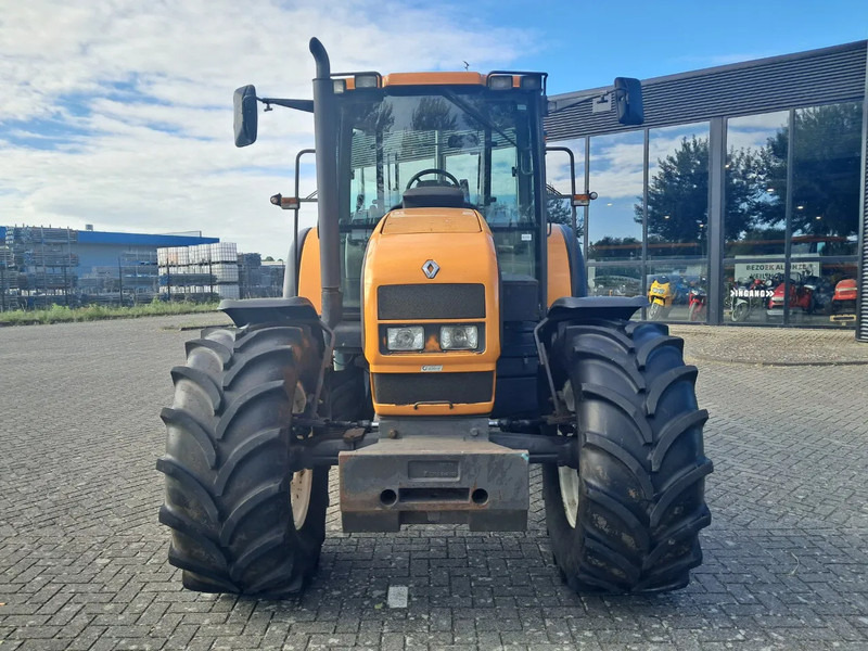 Renault ARES 640 RZ ARES 640 RZ - جرار: صور 4 Renault ARES 640 RZ ARES 640 RZ - جرار: صور 4
