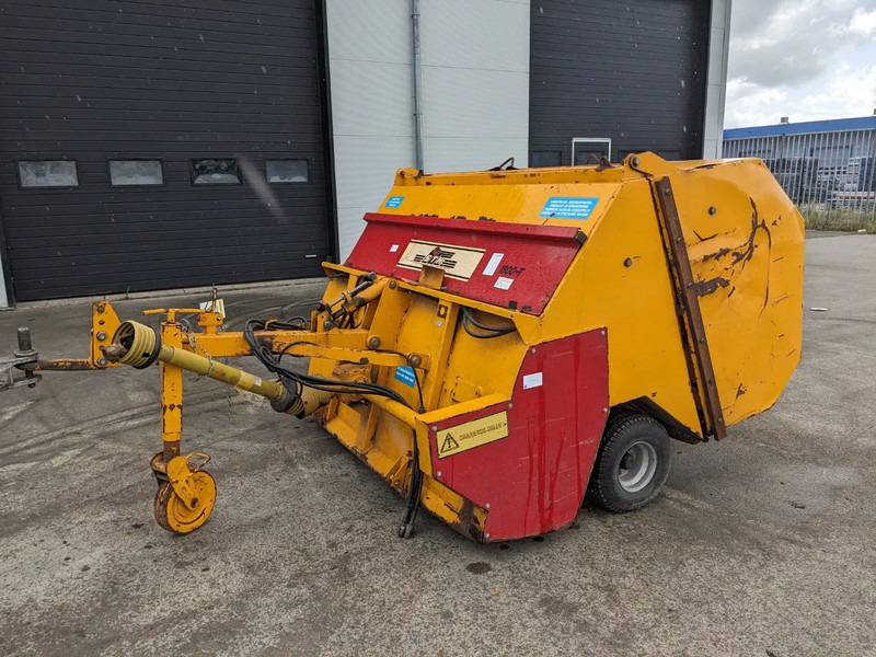 STH T1800 - كناسة المناطق الصناعية: صور 2 STH T1800 - كناسة المناطق الصناعية: صور 2