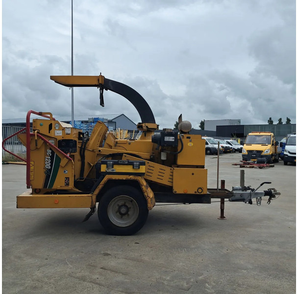 VERMEER BC1200XL T4i - ماكينة تقطيع الأغصان: صور 2 VERMEER BC1200XL T4i - ماكينة تقطيع الأغصان: صور 2