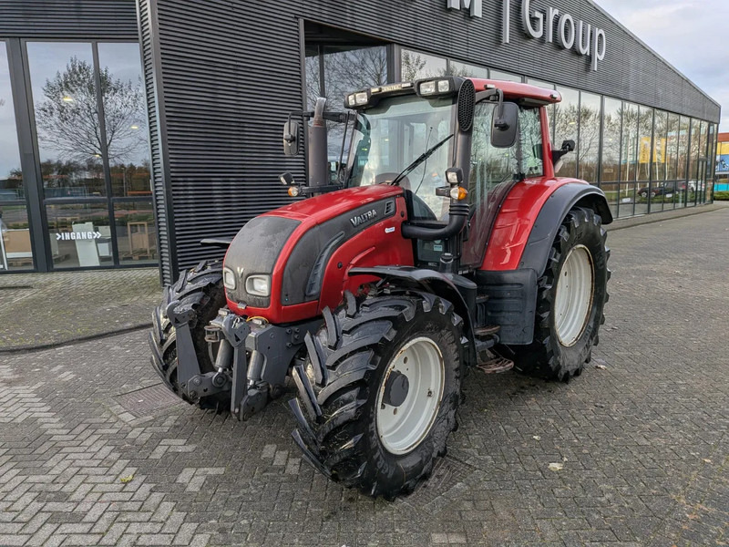 Valtra N142 N142 - جرار: صور 5 Valtra N142 N142 - جرار: صور 5