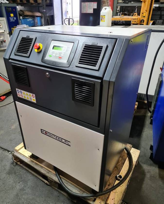 Kompresor śrubowy GARDNER DENVER KBV 18 18,5 kw, 2018r, Falownik - ضاغط الهواء: صور 2 Kompresor śrubowy GARDNER DENVER KBV 18 18,5 kw, 2018r, Falownik - ضاغط الهواء: صور 2