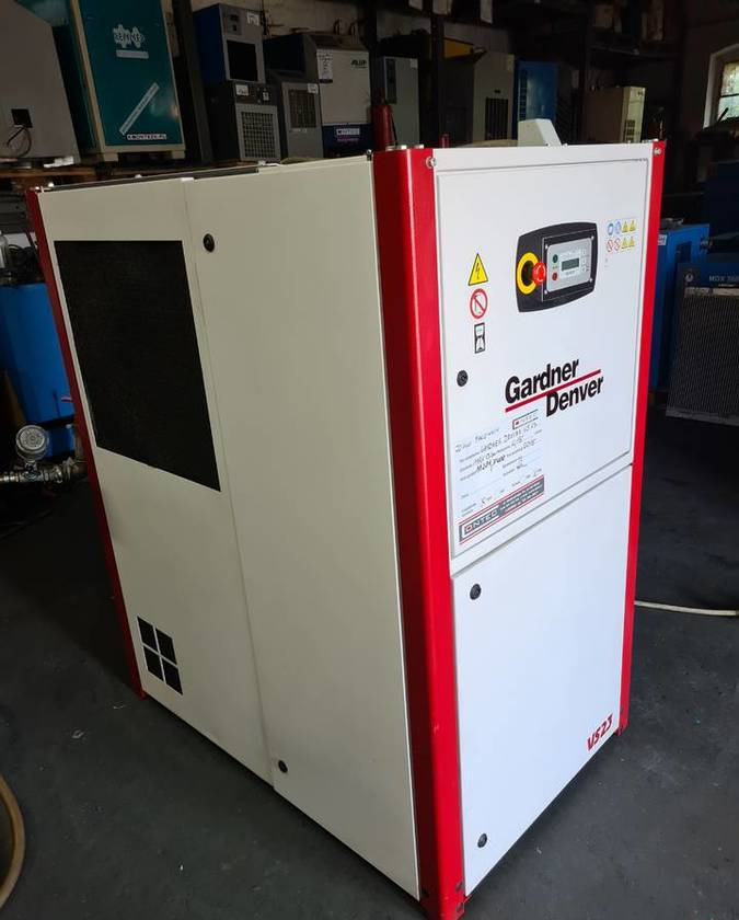 Kompresor śrubowy GARDNER DENVER VS 23 23 kw, Falownik - ضاغط الهواء: صور 3 Kompresor śrubowy GARDNER DENVER VS 23 23 kw, Falownik - ضاغط الهواء: صور 3