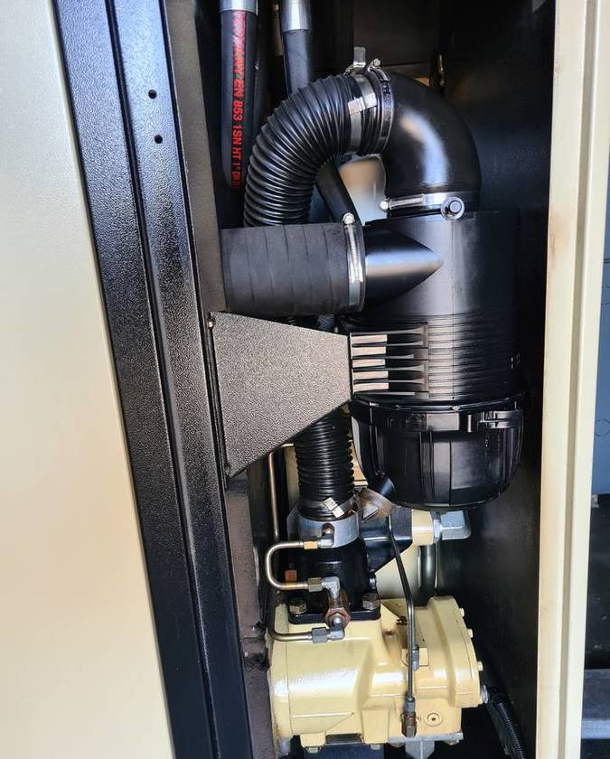 Kompresor śrubowy INGERSOLL RAND IRN 22K-CC 22 kw Falownik - ضاغط الهواء: صور 5 Kompresor śrubowy INGERSOLL RAND IRN 22K-CC 22 kw Falownik - ضاغط الهواء: صور 5