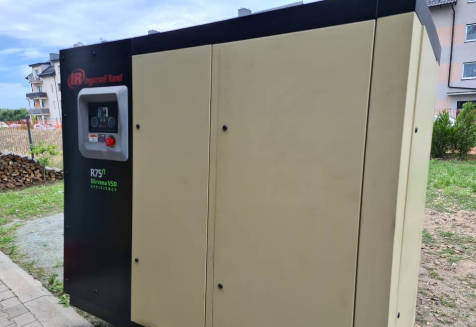 Kompresor śrubowy INGERSOLL RAND NIRVANA R75N - ضاغط الهواء: صور 3 Kompresor śrubowy INGERSOLL RAND NIRVANA R75N - ضاغط الهواء: صور 3