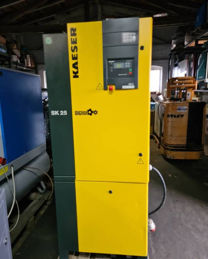 Kompresor śrubowy KAESER Aircenter SK25 15 kw - ضاغط الهواء: صور 3 Kompresor śrubowy KAESER Aircenter SK25 15 kw - ضاغط الهواء: صور 3