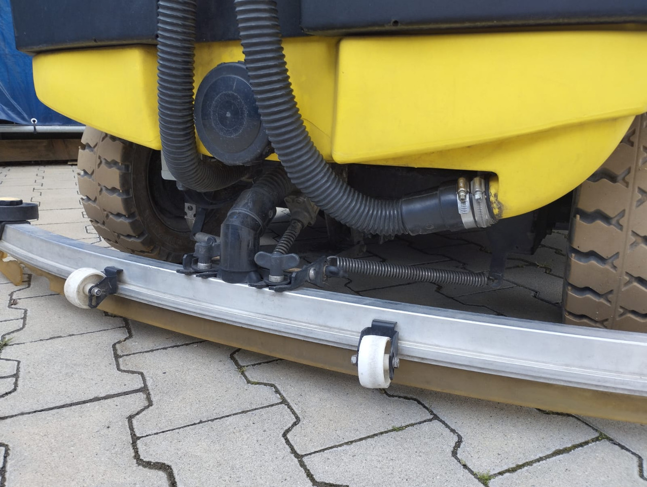 Kärcher BR 100/250 - ماكينة فرك وتجفيف: صور 5 Kärcher BR 100/250 - ماكينة فرك وتجفيف: صور 5