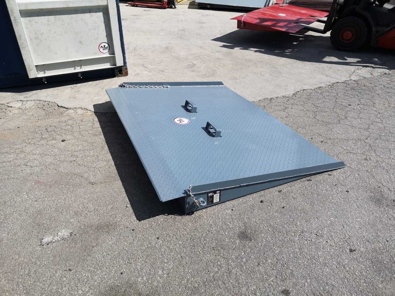 AZ RAMP HCNN08 - منحدر تحميل: صور 4 AZ RAMP HCNN08 - منحدر تحميل: صور 4