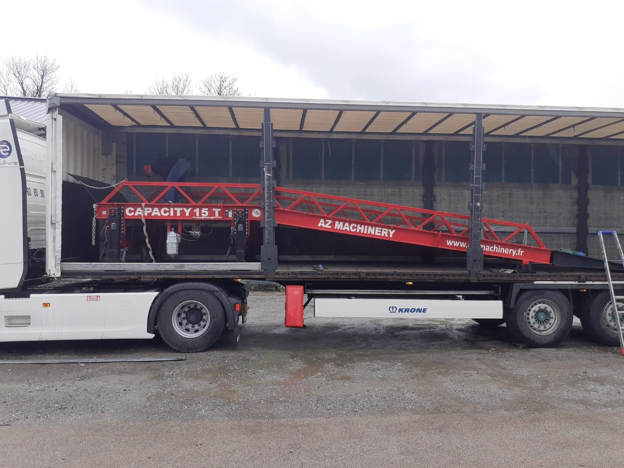 جديد منحدر تحميل Loading Ramp with with electric tilting bridge -  AZ RAMP - STAR- 15T-ZR-E. 15 ton capacity: صور 10