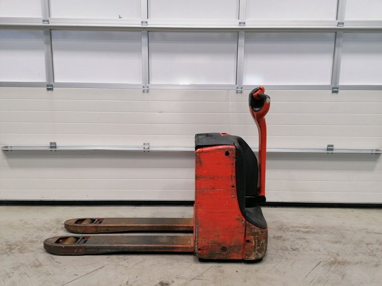 Used Electric Pallet Truck-Fenwick-T16 - معدات الرفع منخفض المستوى: صور 2 Used Electric Pallet Truck-Fenwick-T16 - معدات الرفع منخفض المستوى: صور 2