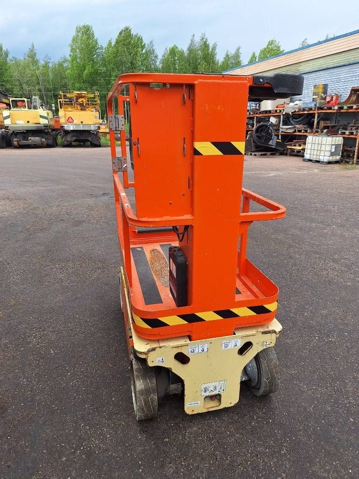 JLG 1230 ES Muuttoale! - رافعات مقصية: صور 5 JLG 1230 ES Muuttoale! - رافعات مقصية: صور 5