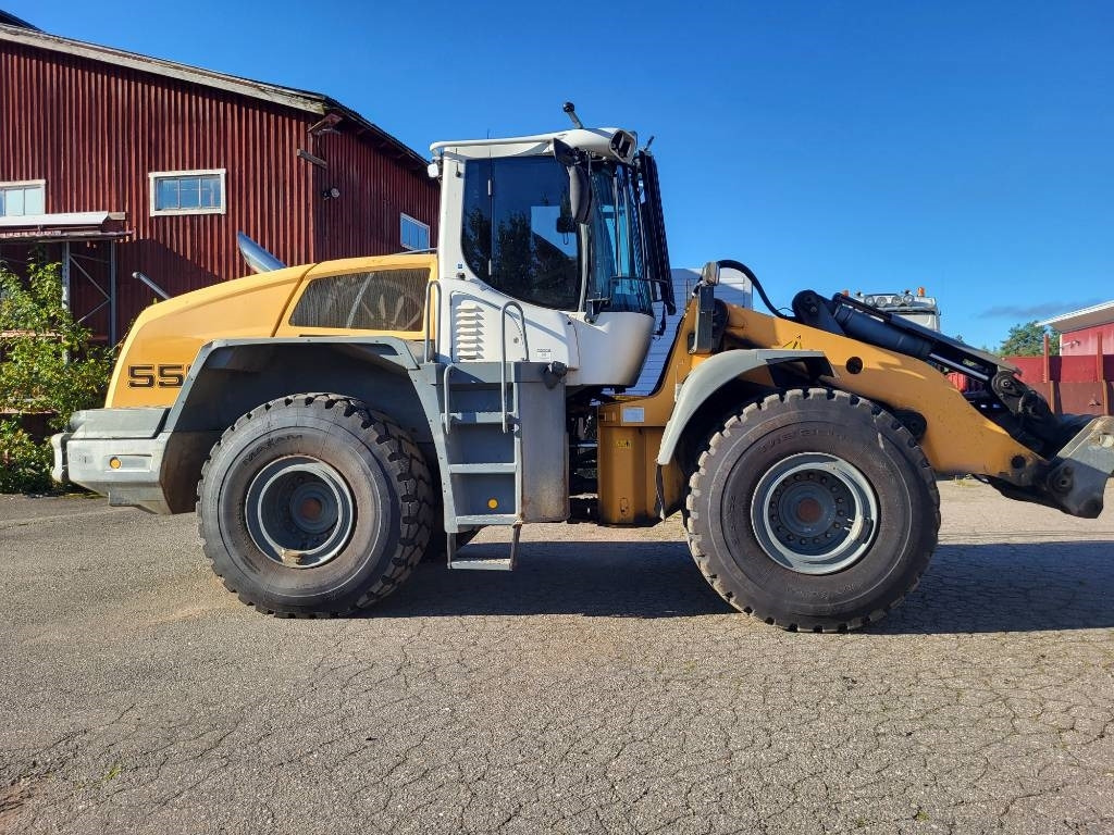 Liebherr L 556 - اللودر بعجل: صور 1 Liebherr L 556 - اللودر بعجل: صور 1