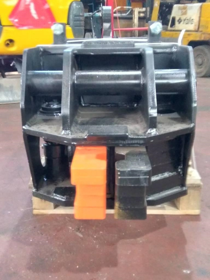 Tarfin RKH-1500 rail handling device - شفرة الجرافة: صور 3 Tarfin RKH-1500 rail handling device - شفرة الجرافة: صور 3