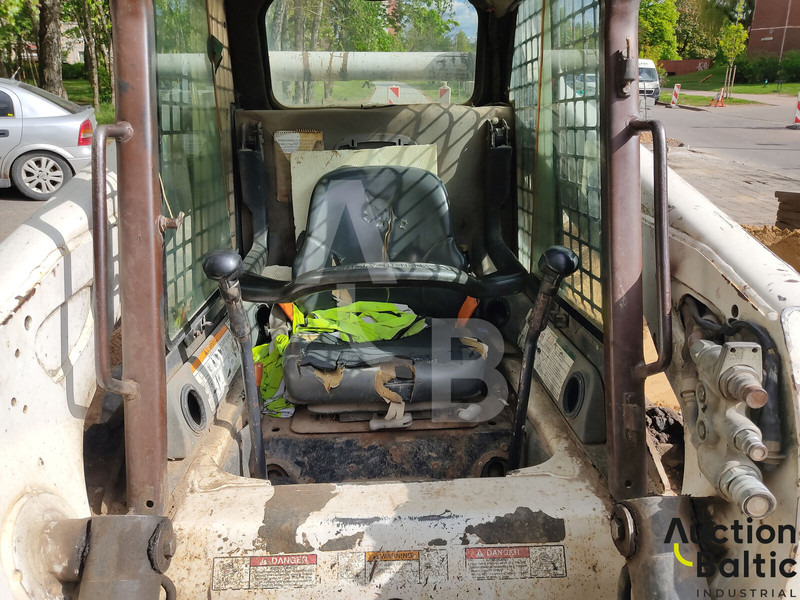Bobcat S 250 - شيول صغير: صور 5 Bobcat S 250 - شيول صغير: صور 5