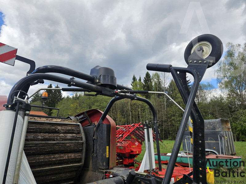 Case IH RB545Silage - مكبس القش الدائري: صور 4 Case IH RB545Silage - مكبس القش الدائري: صور 4