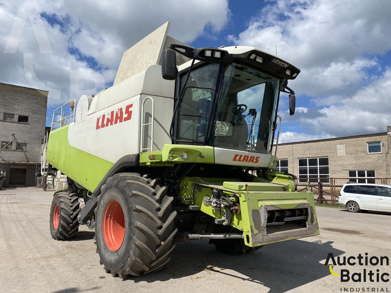 Claas Lexion 570 - حصادة شاملة: صور 1 Claas Lexion 570 - حصادة شاملة: صور 1