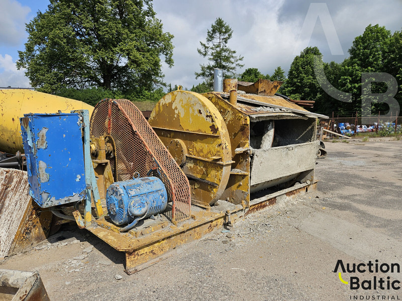 Concrete mixer - خلاطه اسمنت: صور 1 Concrete mixer - خلاطه اسمنت: صور 1