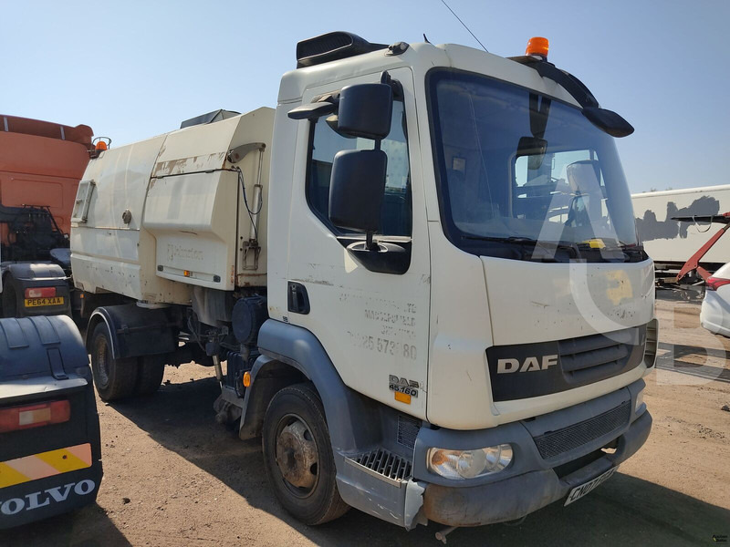 DAF LF45.160 - سياره كنس شوارع: صور 1 DAF LF45.160 - سياره كنس شوارع: صور 1