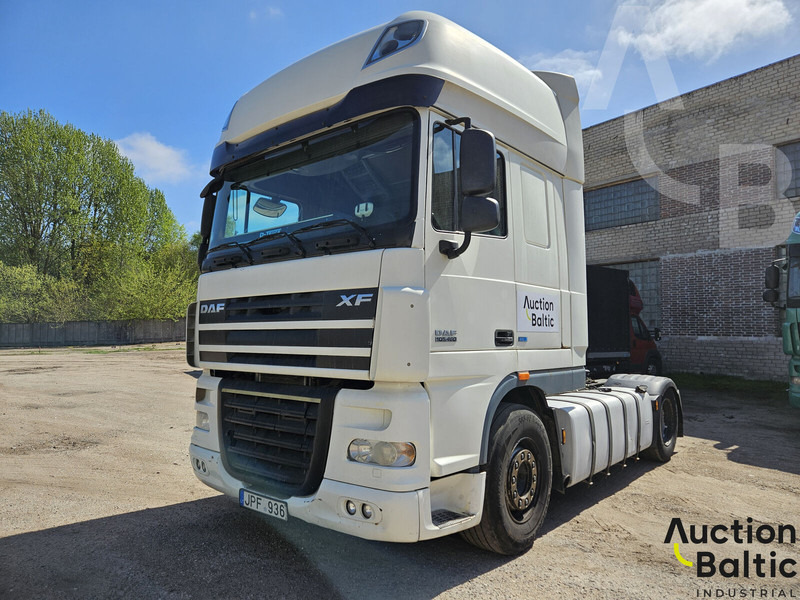 DAF XF105.460 - شاحنة جرار: صور 1 DAF XF105.460 - شاحنة جرار: صور 1