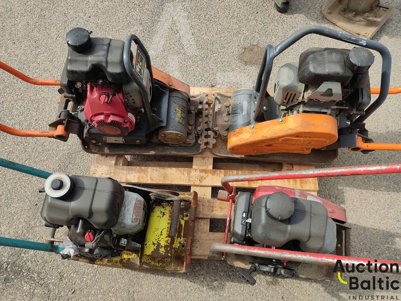 Dynapac LF45, Ammann AVP1033 & 2 Belle - صفائح اهتزازية: صور 4 Dynapac LF45, Ammann AVP1033 & 2 Belle - صفائح اهتزازية: صور 4